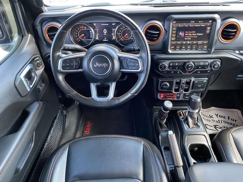 Used 2023 Jeep Gladiator Mojave w/ Cold Weather Group AWD/4WD image 9