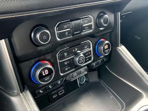 Used 2021 Chevrolet Tahoe Premier w/ Texas Edition image 35