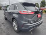 Used 2023 Ford Edge Titanium image 3