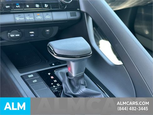 Used 2025 Hyundai Elantra Sport image 30