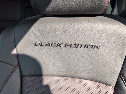 Used 2025 Honda Ridgeline Black Edition image 14