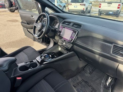 Used 2020 Nissan Leaf SV w/ SV Technology Package image 34