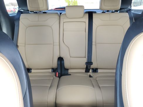 Certified 2023 Lincoln Corsair Reserve w/ Equipment Group 202A image 19