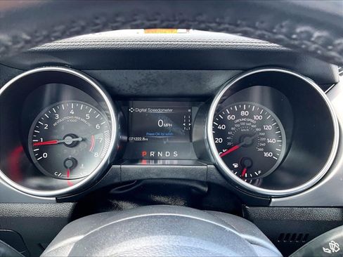 Used 2022 Ford Mustang Premium RWD image 20