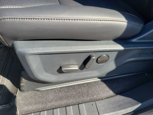 New 2025 Ford F150 Lariat w/ Equipment Group 501A Mid image 17