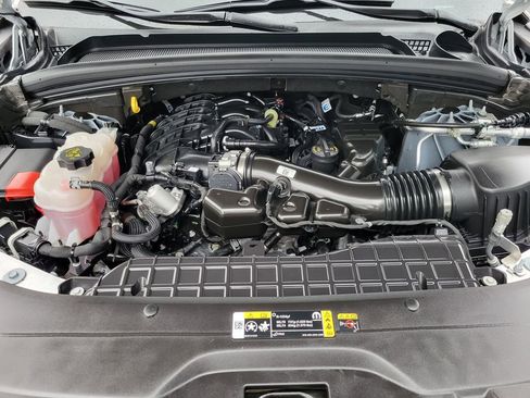 Used 2024 Jeep Grand Cherokee L Altitude RWD image 27