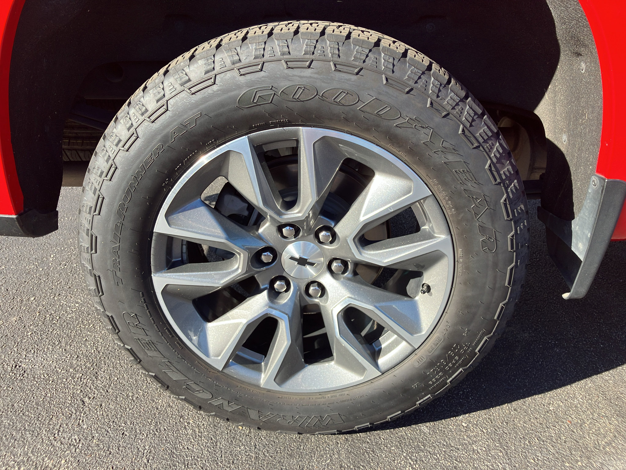 Used 2021 Chevrolet Silverado 1500 RST AWD/4WD image 12