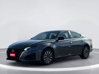 Used 2025 Nissan Altima 2.5 SV AWD/4WD video 2