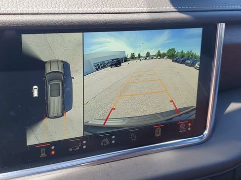 Used 2024 GMC Yukon Denali Ultimate AWD/4WD image 15