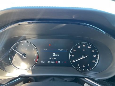 Used 2023 Buick Envision Preferred image 11