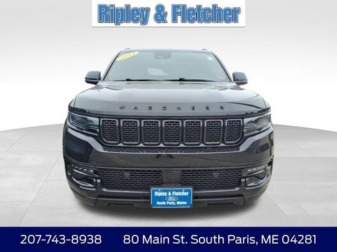Used 2024 Jeep Wagoneer Series II AWD/4WD image 2