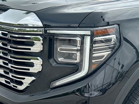 Used 2025 GMC Sierra 1500 Denali image 32