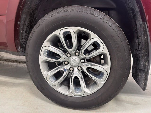 Used 2020 RAM 1500 Laramie w/ Sport Appearance Package AWD/4WD image 13