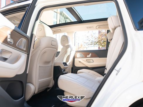 Used 2020 Mercedes-Benz GLS 580 4MATIC image 22