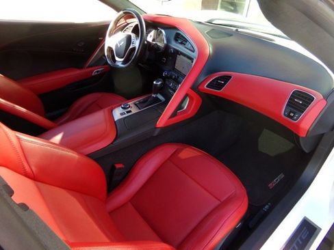 Used 2018 Chevrolet Corvette Z06 image 24