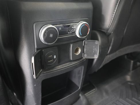 Used 2021 Ford Explorer XLT w/ Equipment Group 202A AWD/4WD image 35