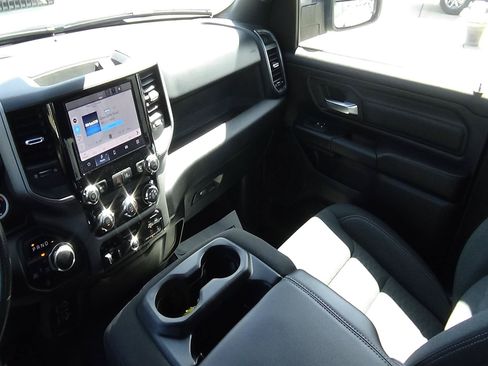 Certified 2025 RAM 1500 Tradesman AWD/4WD image 13