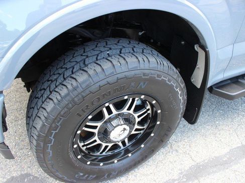 Used 2019 Ford F150 XLT w/ Equipment Group 302A Luxury AWD/4WD image 3
