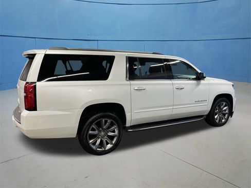 Used 2017 Chevrolet Suburban Premier image 7