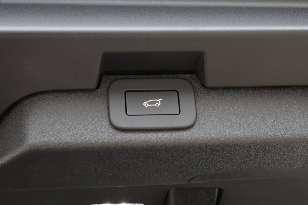 New 2026 Land Rover Discovery Dynamic SE AWD/4WD image 11