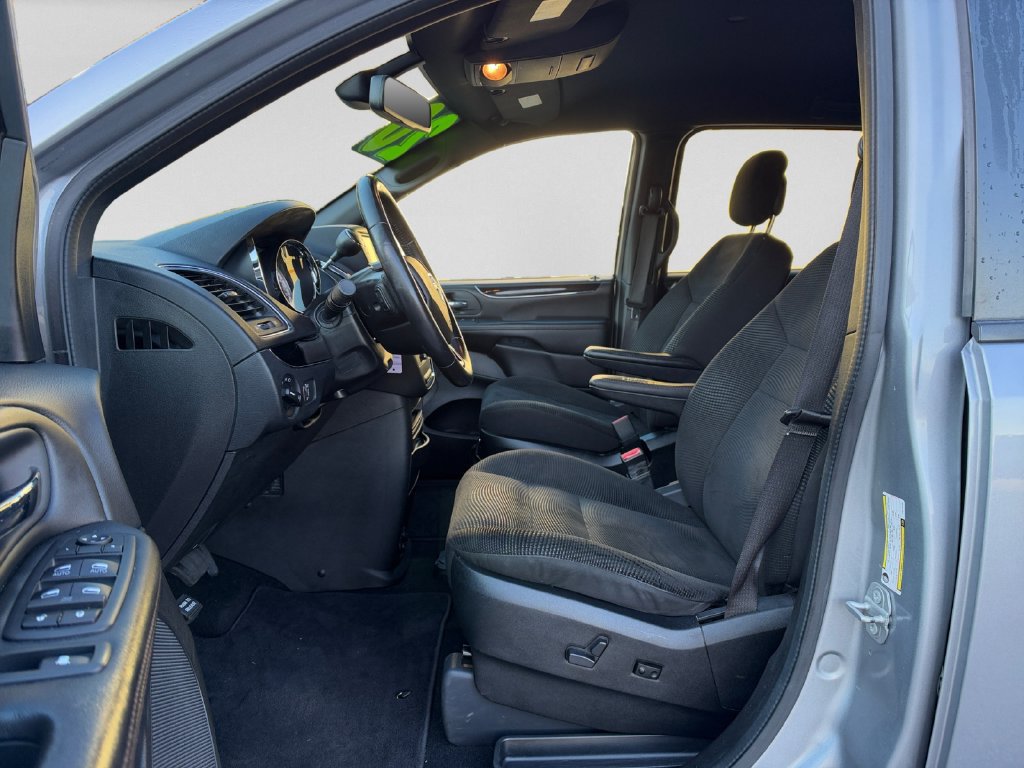 Certified 2020 Dodge Grand Caravan SE FWD image 22
