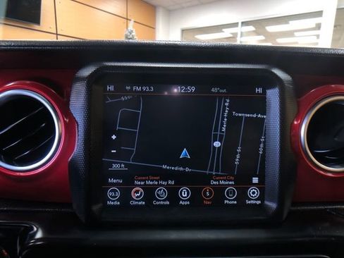 Used 2022 Jeep Wrangler Rubicon w/ Steel Bumper Group image 17