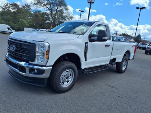 New 2026 Ford F250 XL w/ XL Chrome Package image 7