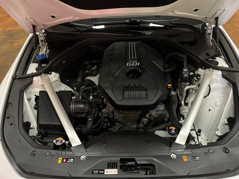 Used 2023 Genesis G70 2.0T image 13