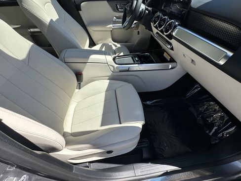 New 2026 Mercedes-Benz GLB 250 image 15