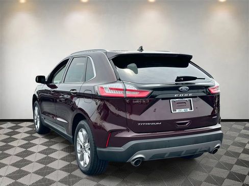 Used 2024 Ford Edge Titanium AWD/4WD image 5