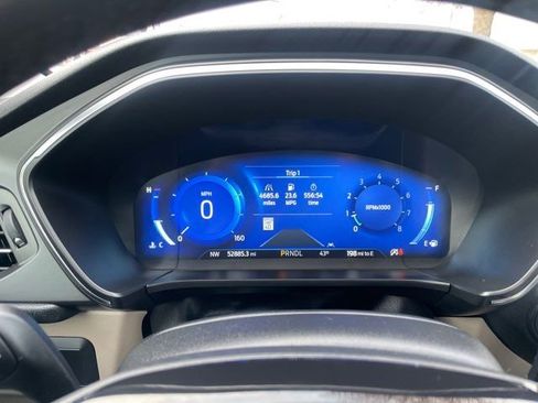 Used 2021 Ford Escape Titanium w/ Class II Trailer Tow Package image 6