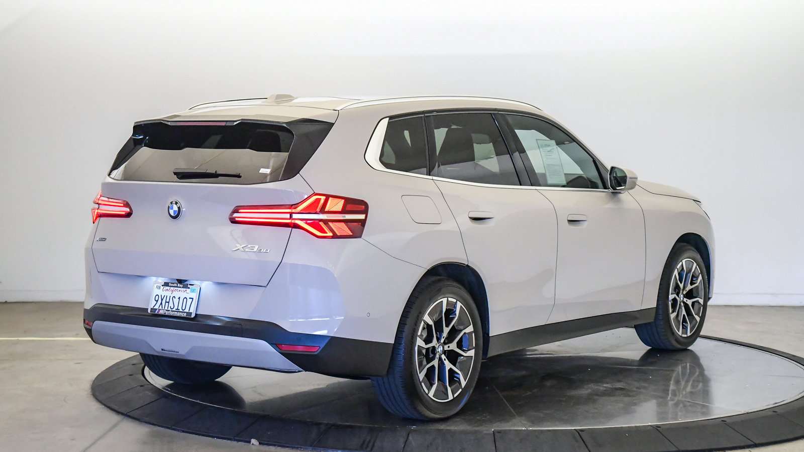 Used 2026 BMW X3 xDrive30i w/ Convenience Package AWD/4WD image 5