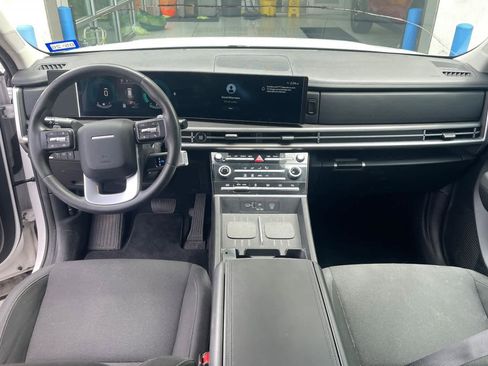 Used 2024 Hyundai Santa Fe SE FWD image 11