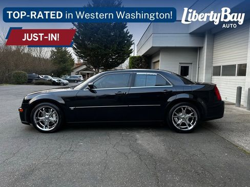 Used 2006 Chrysler 300 SRT8 w/ SRT Option Group II image 9