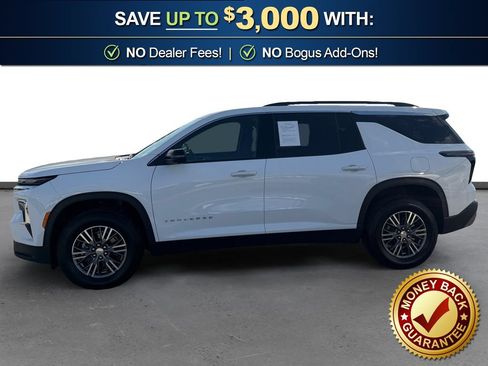 Used 2026 Chevrolet Traverse LT w/ Driver Confidence Package FWD image 2