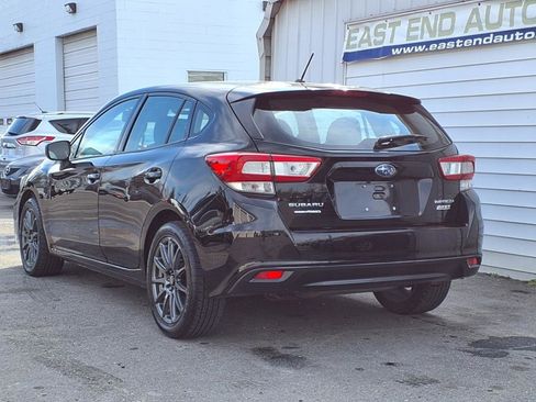 Used 2017 Subaru Impreza 2.0i image 3