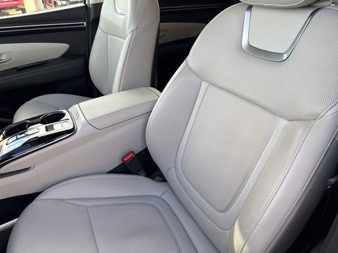 Used 2023 Hyundai Tucson Limited w/ Cargo Package image 25