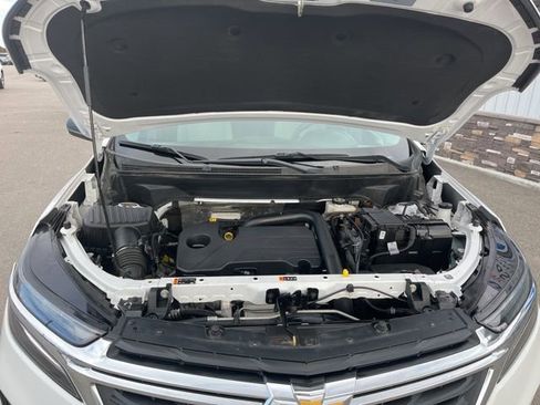 Used 2024 Chevrolet Equinox LS AWD/4WD image 25