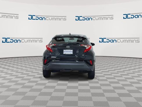 Used 2020 Toyota C-HR LE FWD image 7