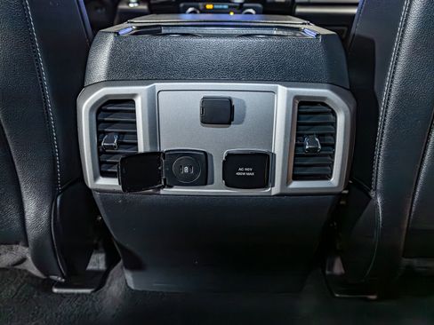 Used 2022 Ford F250 Lariat w/ Black Appearance Package AWD/4WD image 22