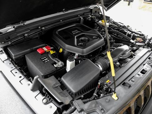 Used 2021 Jeep Wrangler Unlimited Sport image 60