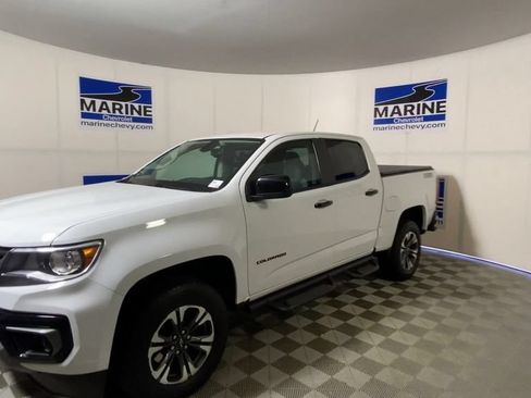Used 2022 Chevrolet Colorado Z71 AWD/4WD image 6