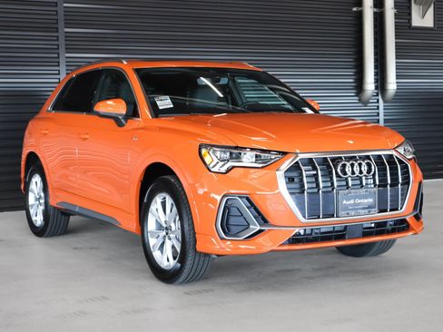 New 2025 Audi Q3 2.0T Premium image 12