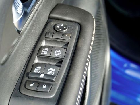 New 2026 Chrysler Pacifica Select image 18