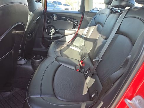 Used 2015 MINI Cooper S image 24