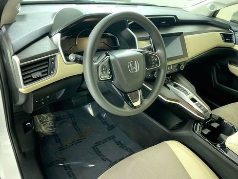 Used 2018 Honda Clarity Base image 25