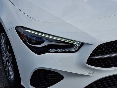 Used 2025 Mercedes-Benz CLA 250 image 11