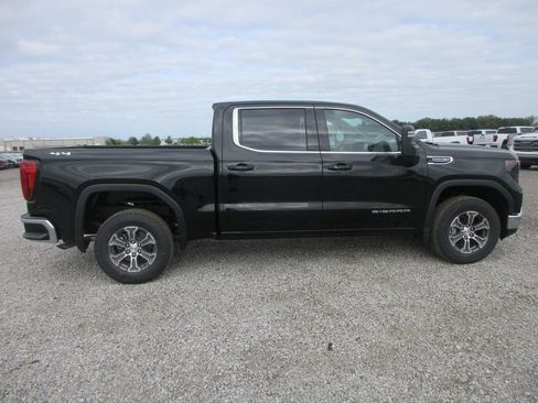 New 2026 GMC Sierra 1500 SLE w/ Max Trailering Package AWD/4WD image 3