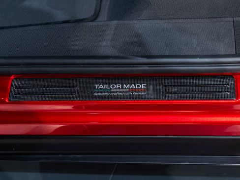 Certified 2025 Ferrari Purosangue AWD/4WD image 29