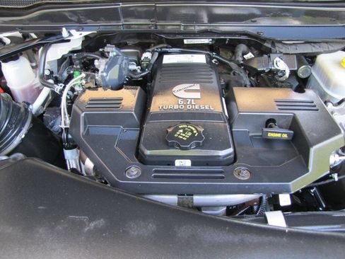 Used 2024 RAM 2500 Big Horn w/ Off Road Package AWD/4WD image 38